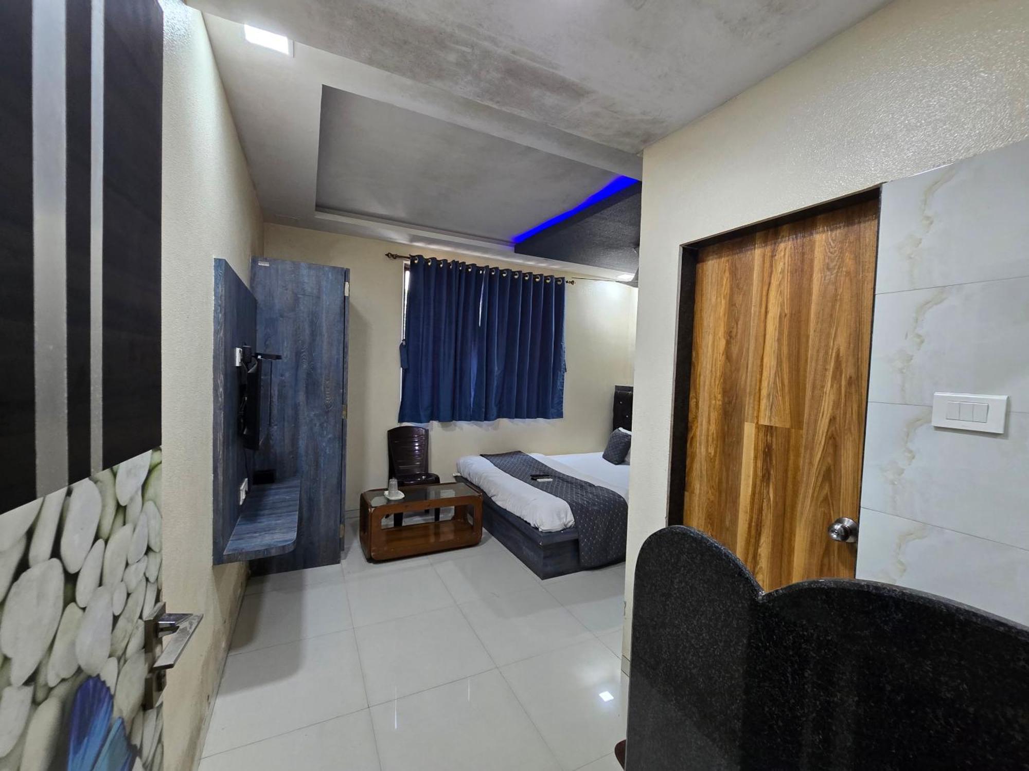 Hotel Mari Aai Residency Navi Mumbai Phòng bức ảnh